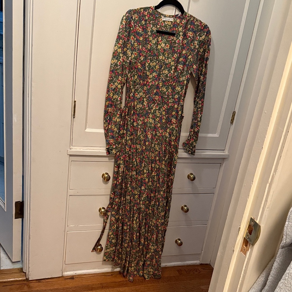 Doen Multicolor Floral Long Sleeve Dress